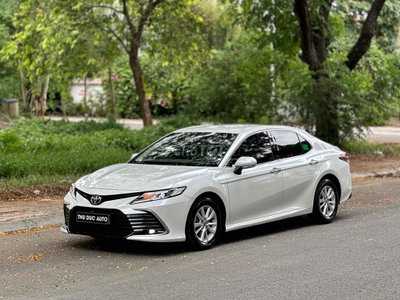 Toyota Camry 2.0G 2021 Trắng 45.000 km