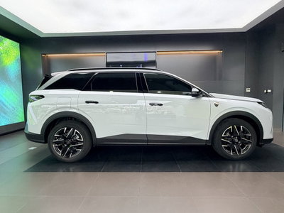 Peugeot 5008 ALL-NEW GT SUV Trắng