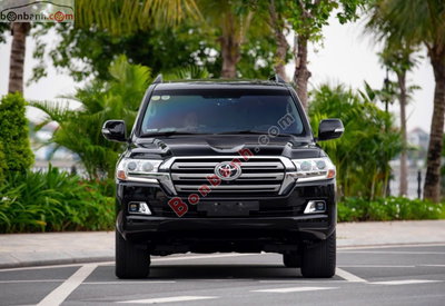 Xe Toyota Land Cruiser 4.6 V8 2020