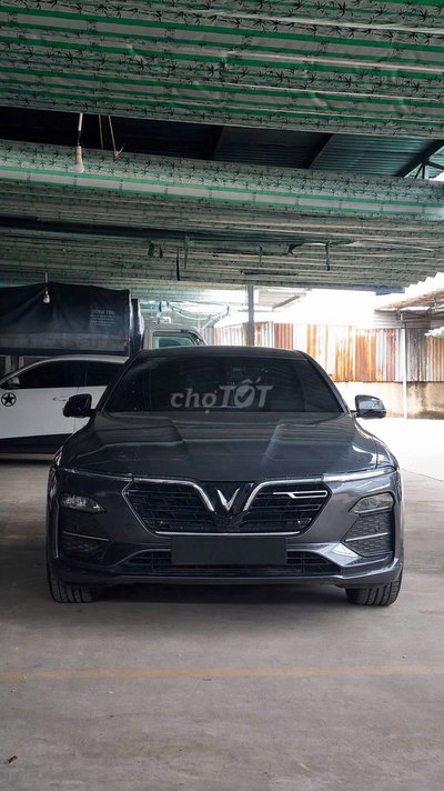 Vinfast Lux A Premium 2020 23000 km Xám