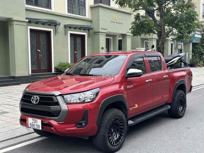Toyota Hilux 2020 màu Đỏ
