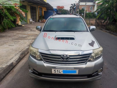 Xe Toyota Fortuner 2.5G 2016