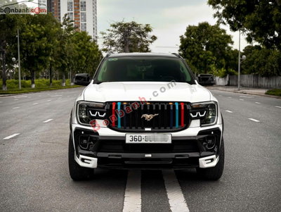 Xe Ford Everest Ambiente 2.0L 4x2 AT 2025