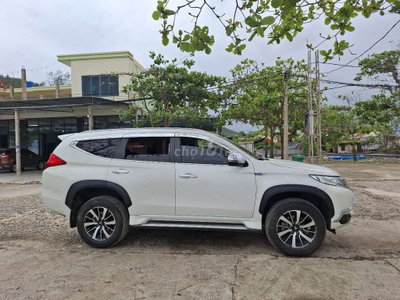Mitsubishi Pajero Sport 2019 Số sàn Trắng