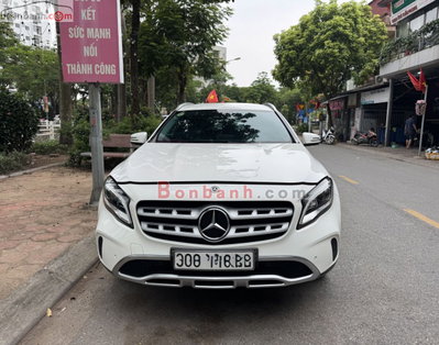Xe Mercedes Benz GLA class GLA 200 2019