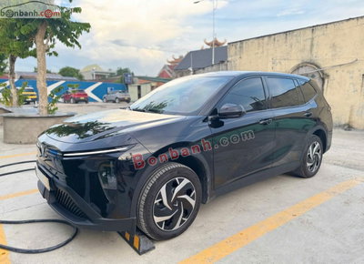 Xe VinFast Limo Green AT 2025