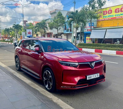 Xe VinFast VF9 Plus 6S 2024