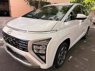 Hyundai Stargazer 1.5AT Cao Cấp 2022 Trắng 7 chỗ