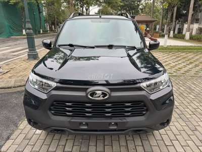 LADA Niva Travel Xanh đậm