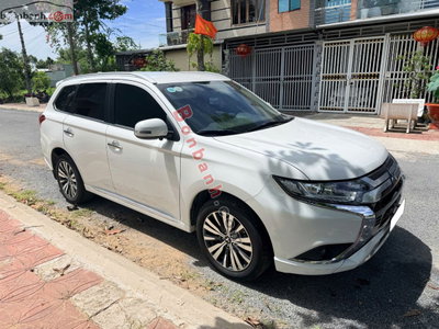 Xe Mitsubishi Outlander 2.0 CVT 2023