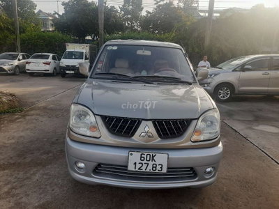 Mitsubishi Jolie 2004 Vàng cát 7 chỗ