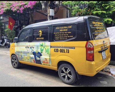 Kenbo Van 5 chỗ màu Vàng, Đen