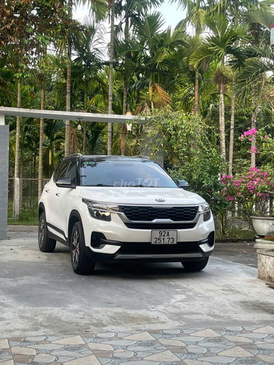 Kia Seltos Deluxe 2021 54000 km Trắng