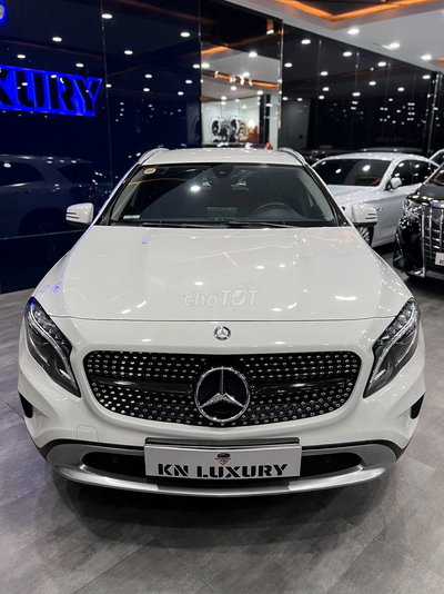 Mercedes-Benz GLA 200 2016 Trắng 1.6L Turbo