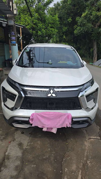 Mitsubishi Xpander Premium 2026 Trắng 4000 km