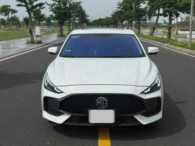 MG5 LUX 2022 xe gia đình giá hợp lý