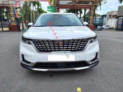 Xe Kia Carnival Signature 2.2D 2024