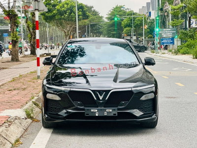 Xe VinFast Lux A 2.0 Tiêu chuẩn 2022