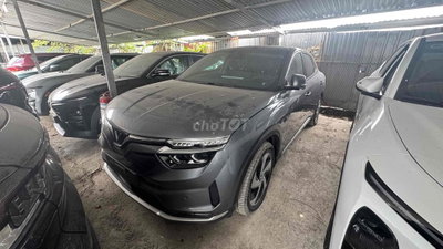 VinFast VF 8 Eco 2023 Xám
