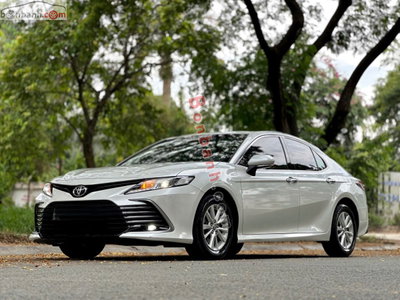 Xe Toyota Camry 2.0G 2021