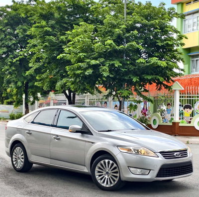 Ford Mondeo sản xuất 2010 đăng kí lần đầu 2013