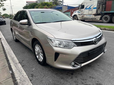Toyota Camry 2.0 E 2016 Vàng cát 100000 km