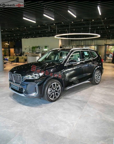 Xe BMW X1 sDrive20i Xline 2026