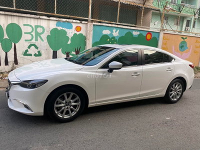 Mazda 6 model 2020 màu trắng