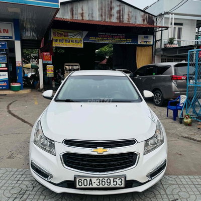 Chevrolet Cruze LT 2017 Trắng Dưới 1 vạn