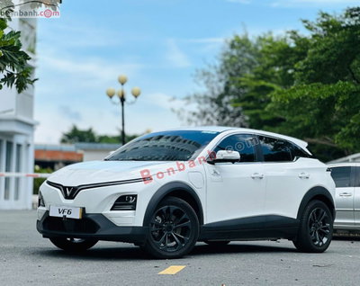 Xe VinFast VF6 Plus 2026