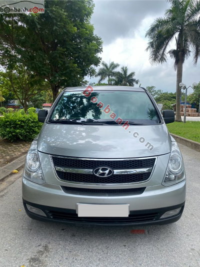 Xe Hyundai Grand Starex Van 2.5 MT 2015