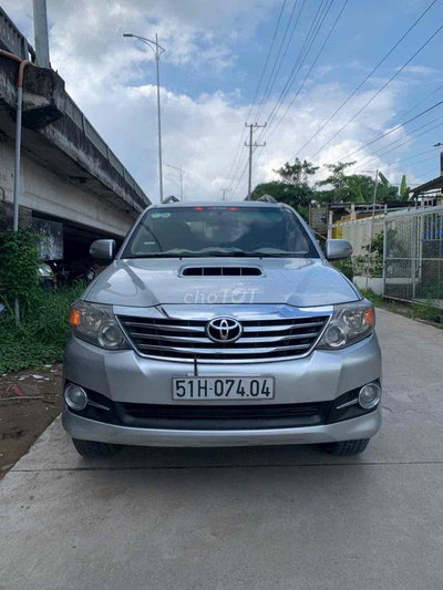 Toyota Fortuner 2015 Dầu sàn zin