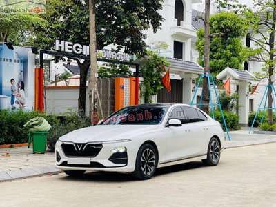 Xe VinFast Lux A 2.0 Plus 2.0 AT 2021
