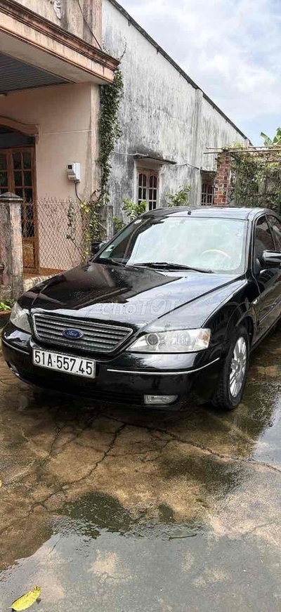 Ford Mondeo 2004 Đen ghế da 5 chỗ