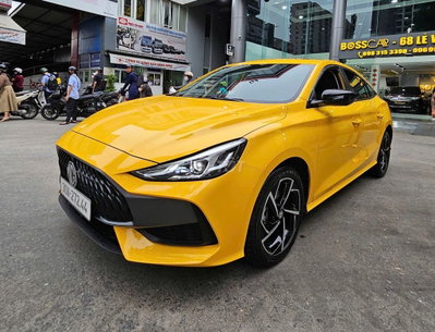 MG MG5 Luxury 2023 Vàng 30000 km