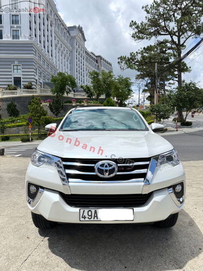 Xe Toyota Fortuner 2.4G 4x2 AT 2019