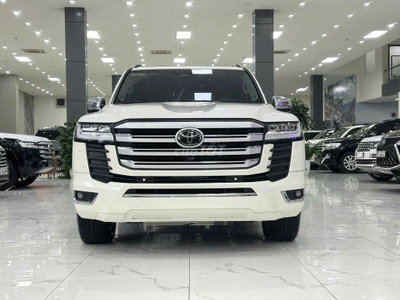 Toyota Land Cruiser LC300 2021 Trắng 50000 km