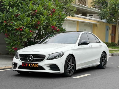 Mercedes-Benz C300 AMG 2020