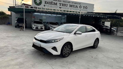 KIA K3 Premium 2.0 AT 2024 đúng 9.000km keng