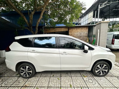 Mitsubishi Xpander 7 chỗ màu Trắng