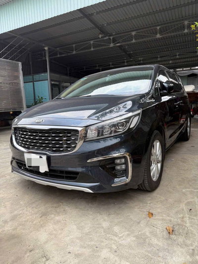 Kia Sedona 2021 Dầu 80.000 Km Đen