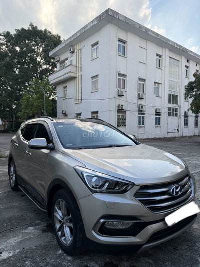 Hyundai SantaFe 2018 2.4AT 4WD Vàng cát