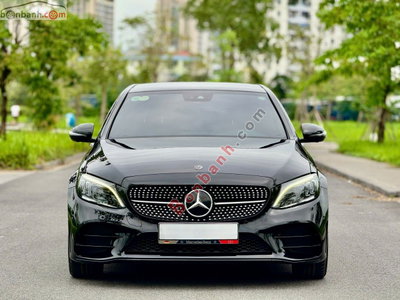 Xe Mercedes Benz C class C300 AMG 2020