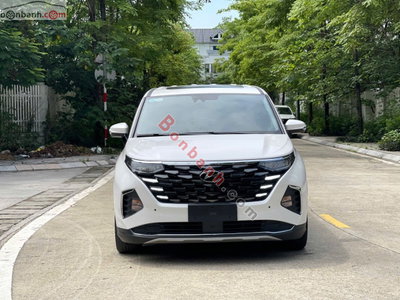 Xe Hyundai Custin Cao Cấp 2.0T 2023