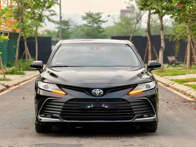 Toyota Camry 2.5Q sản xuất 2023