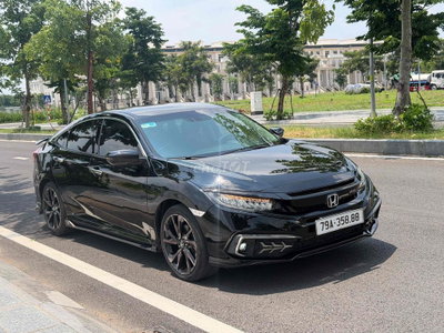 Honda Civic RS 2021 Đen 70000 km