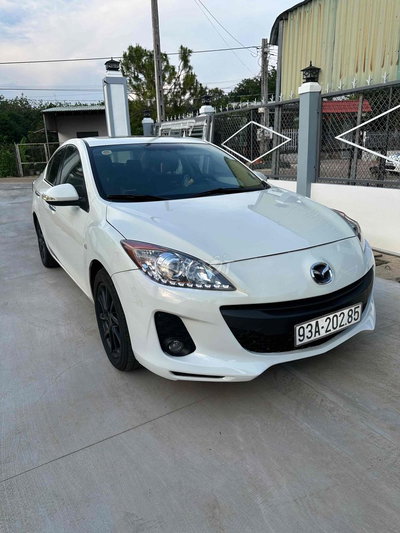 Mazda Mazda 3 2012 Trắng Tự động