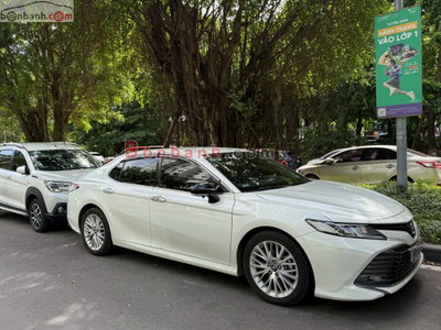 Xe Toyota Camry 2.0G 2020