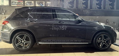 Mercedes-Benz GLC 300 2020 SUV 60.000 km Xám