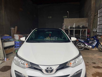 Toyota Vios Trắng Xe gia đình Xăng